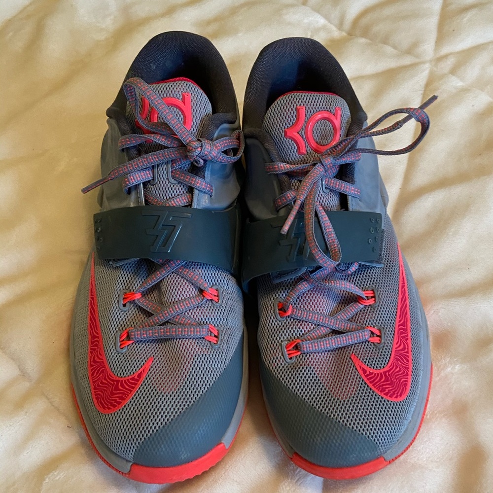 Nike KD 7 GS “Calm Before The Storm” Youth Size 7Y